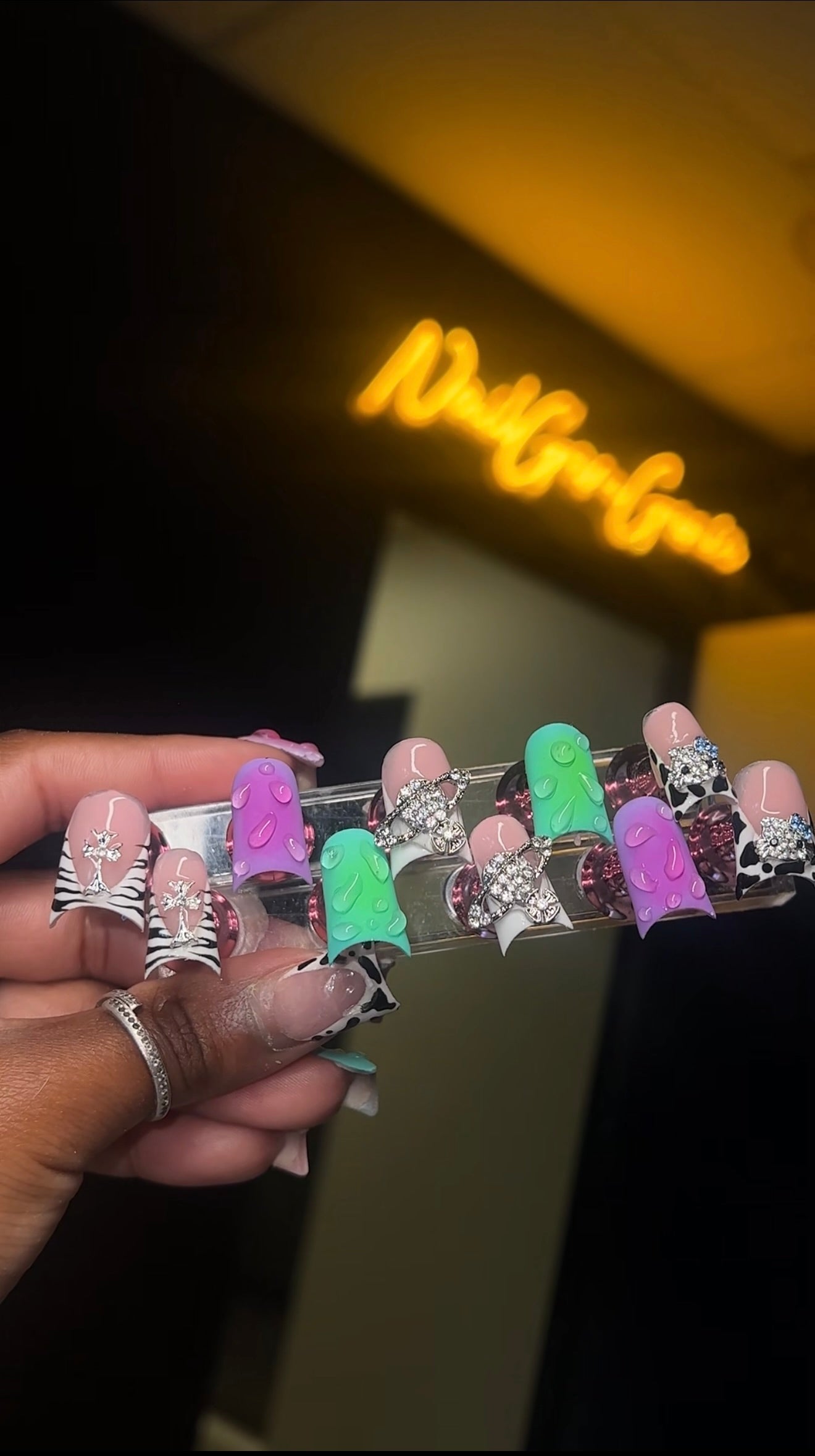 Customized Press Ons